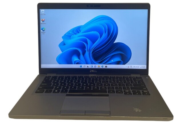 Dell Latitude Laptop 482